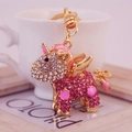 Rosa Strass Einhorn Schlüsselanhänger mit goldfarbenem fliegendem Pferd Metallanhänger - Rosa