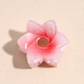 Détail de la pince à cheveux 4cm avec dégradé de rose et finition en résine lisse - Fleur Creuse / Rose Coréen