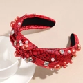 Dettaglio cerchietto Halloween con motivo ragnatela rossa, perle e strass luccicanti - Ragnatela Rosso