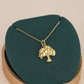 Collana con ciondolo albero della vita placcata oro 18 carati su supporto in velluto - Albero della Vita Dorato (NE83)