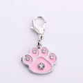 Ciondolo zampa smaltato rosa con strass bianchi brillanti e chiusura a moschettone argento - Rosa