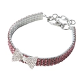 Eleganter Haustierhalsband im britischen Stil mit drei Reihen rosa Strasssteinen und Schleife - S / Rosa
