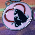 Roze emaille ronde huisdierpenning met zwarte silhouetten van kat en hond - Standaard Specificatie / Roze