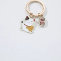Gelukskat sleutelhanger met wit emaille Maneki Neko bedeltje en gouden招财 hanger - Gelukskat Stijl