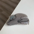 Makroaufnahme einer grauen Katzen-Haarklammer aus Acetat mit glänzendem Finish und Details - Graue Katze Haarklammer