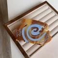 Artistieke haarklem in koffieshopstijl met bruin schildpadpatroon en hartvormig latte-ontwerp - Koffie Karamel Serie