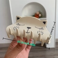 Large cream acetate cat hair claw clip for long hair with dimensions 10.3cm length - Large Cat Claw Clip / Beige