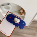 Barrette BB en tissu bleu marine à fleurs avec emblème E en métal argenté en cœur - Fleur Bleue
