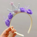 Dettaglio del cerchietto corona sirena con corona glitterata, rose e conchiglia - Purple Starfish Crown Headband