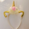 Einhorn Stirnband mit goldenem Horn und rosa Blume für Kinderpartys und Kostüme - Goldohr-Stil (金耳朵独角发箍)