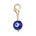 Détail du pendentif œil bleu en verre avec un fermoir mousqueton en métal doré poli - Pendentif Œil Bleu Ethnique (BE1367BU07)