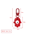 Dimensiones detalladas del llavero mano de Fátima roja con ojo azul y mosquetón metal - Estilo de Cierre de Metal / Mano de Fátima Roja (BE1440RD00)