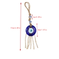Detail des Evil Eye Glasanhängers mit Hanfseil-Quaste und Maßen von ca. 17cm Länge - Zwei Keramikperlen Einauge-Stil (BE1826BU02)
