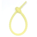 Dettaglio del portachiavi in silicone giallo con cinturino regolabile e ciondolo occhio - Giallo (BE1865YE00)