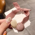 Goma elástica rosa para el pelo con lazo y cuentas en tarjeta de coreana - Rosa