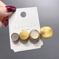 Detail van macaron haarklem met gouden schijfjes en glanzende zilveren accenten - Zilver Glitter Parel Ronde Stijl (C)