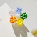 Pinza para el pelo con flor de cristal arcoíris, cuentas de colores y perla central - Amarillo Naranja Verde Multicolor