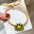 Elastico per capelli coreano con corda beige e ciondolo a margherita verde scuro - Verde