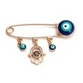 Détail de la broche épingle à nourrice dorée avec perles œil bleu et pendentif Hamsa - Style Main de Fatma Mauvais Œil (BE530GD03)