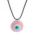 Λεπτομέρεια μενταγιόν Evil Eye από ροζ γυαλί με μαύρο πλεκτό κερωμένο κορδόνι λαιμού - Ροζ (Στρογγυλό 3)
