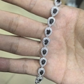 Bracciale in argento da donna con zirconi neri a forma di pera e alone di diamanti - Diamante Nero K Bianco