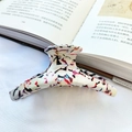 Artistic marble pattern acetate hair claw clip with colorful abstract ink splash design - Ink Splash White (Colorful White)