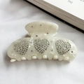Pinza per capelli color crema marmorizzato con strass argentati a forma di cuore - Bianco