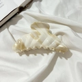 Pinza para el pelo grande tipo croissant en acetato jaspeado beige para pelo grueso - Mármol Beige (qd902) / Blanco