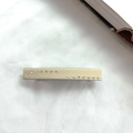 Barrette rectangulaire crème élégante avec strass ondulés et base en métal doré - Milky blanc