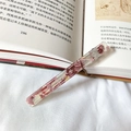 Fermaglio per capelli lungo in acetato con elegante trama marmorizzata rosa e oro - Fantasia Floreale Color Rosso Mattone 8 Cm
