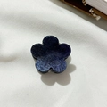 Mini floral hair claw in dark blue translucent resin with shimmering gold glitter - Aqua