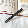 Fermaglio rettangolare minimalista in acetato con motivi tartarugati marmo grigio - Fantasia Floreale Nera E Grigia Da 8 Cm