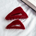 Pinces à cheveux triangulaires ajourées rouge foncé avec finition brillante pour cheveux - Rouge Foncé