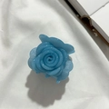 Eleganter blau-violetter Rosen-Haarclip mit Marmortextur und Acetat-Oberfläche - Himmelblau