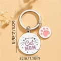 Portachiavi Cat Mom in acciaio inossidabile con ciondolo a zampa rosa e smalto bianco - Stile Stampato UV (xk270) / Piastra Rotonda da 3cm
