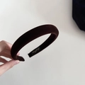 Close-up of a brown velvet padded headband featuring a vintage thick sponge design - Wide Version / Coffee