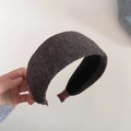 Close-up of thick knitted headband texture with premium charcoal grey wool finish - 4# Coffee Tortoiseshell