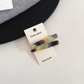 Detailansicht der Retro-Haarspangen aus Acetat mit Schildpatt-Muster auf Display-Karte - Schwarz Gelb Schildpatt (4#)