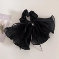 Elegante elastico per capelli in rete nera con fiocco plissettato e ciondolo di perla - Nero