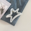 Detalle de una pinza para el pelo con forma de estrella de acrílico y textura de mármol - 1# Blanco Perla Concha