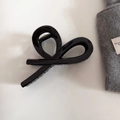 Eleganter glänzender schwarzer Haarklammer-Clip im minimalistischen Schmetterlingsdesign - 13.5cm / Schokoladenbraun