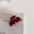 Eleganter weinroter wellenförmiger Haarklammer aus Acetat mit Glanzfinish für Damen - Wellenförmige M-Klammer / Rot