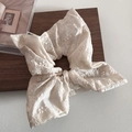 Beige kanten scrunchie met bloemenborduurwerk en elegante rimpels voor dames - Beige Strik Haarelastiek