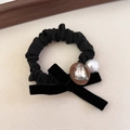 Elegante elastico per capelli con fiocco di velluto, cristallo a cuore e perla su beige - Caffè/Marrone