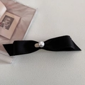 Détail du nœud papillon en satin noir avec perle blanche et pendentif argenté - 4# Noir