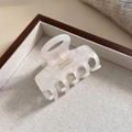 Detalle de pinza para el pelo de acetato jaspeado con letras doradas Barrette La France - 1# Blanco Sirena