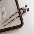 Vintage acetate U-shaped rabbit hair pin with pink tortoiseshell texture and gold detail - Light Leopard