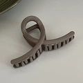 Detail of milk tea color shark hair claw clip with large teeth for thick hair - Gray