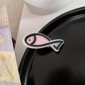 Detailansicht der geschichteten Acryl-Haarklammer mit Cartoon-Fisch in Pink und Blau - Rosa und Blau Colorblock Fisch-Stil (5#)