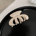 French minimalist cream pumpkin hair claw clip with golden Barrette La France logo - 1# Creamy White